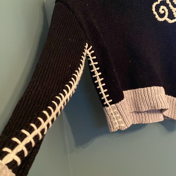 Yan yan knits - women’s small - long sleeve be hooded sweater - black/white - Picture 6 of 8